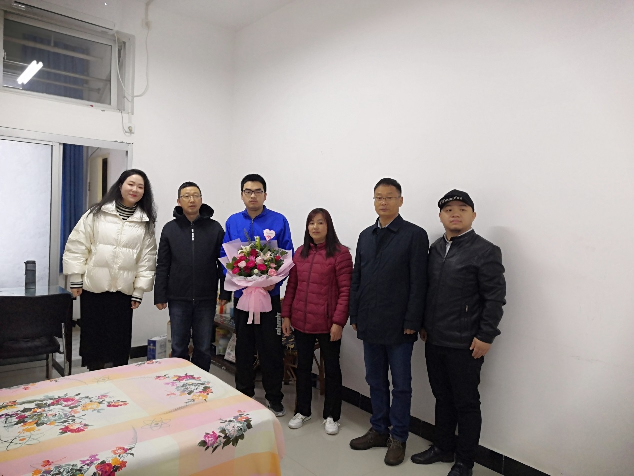 说明: c:\users\admin\desktop\2020级pa电子官方网站工作\20级pa电子官方网站 撰写新闻稿 2020.10.3-\qq图片20201129211247.jpg 说明: c:\users\admin\desktop\2020级pa电子官方网站工作\20级pa电子官方网站 撰写新闻稿 2020.10.3-\qq图片20201129211247.jpg